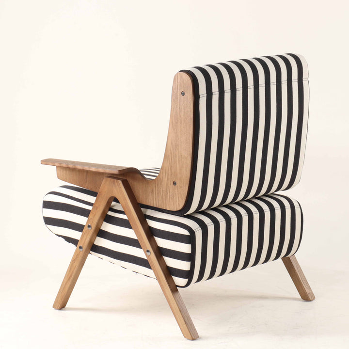  Accent Chair - Beautifully Finished in Every Detail