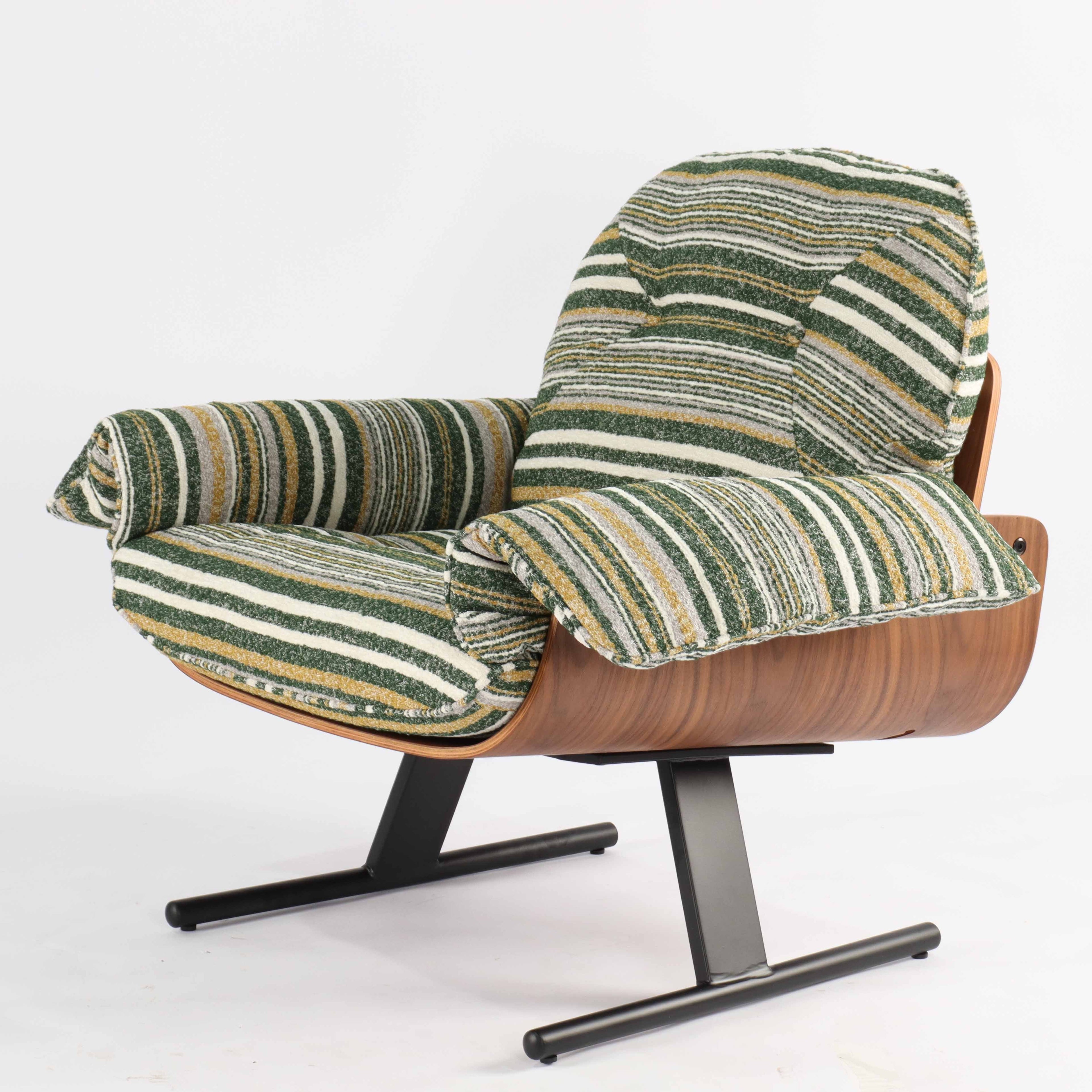 Spring Bloom Striped Lounge Chair - Excellent seating comfort & strong design sense